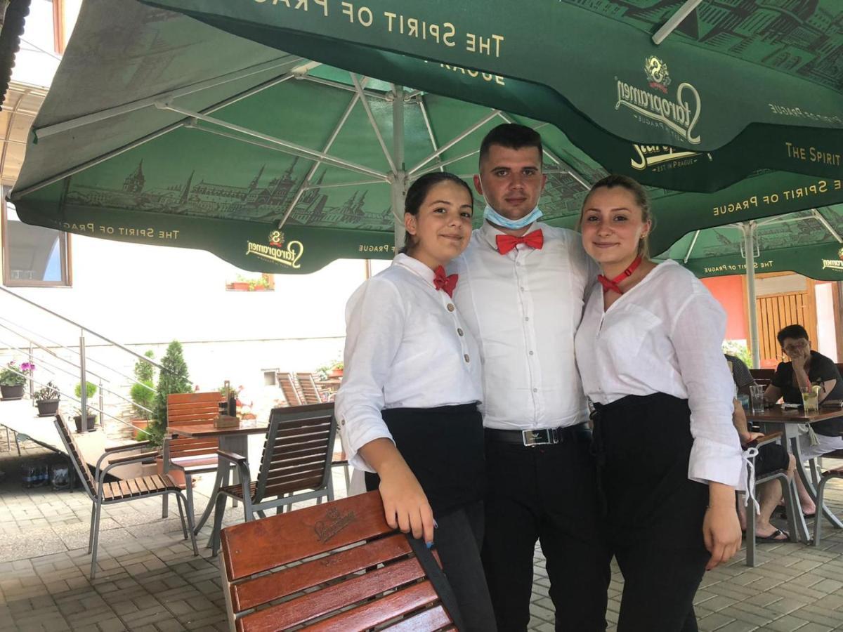 Pensiune Restaurant Indus أوكنا سيبيولوي المظهر الخارجي الصورة