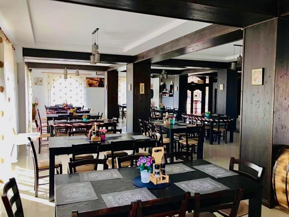 Pensiune Restaurant Indus أوكنا سيبيولوي المظهر الخارجي الصورة